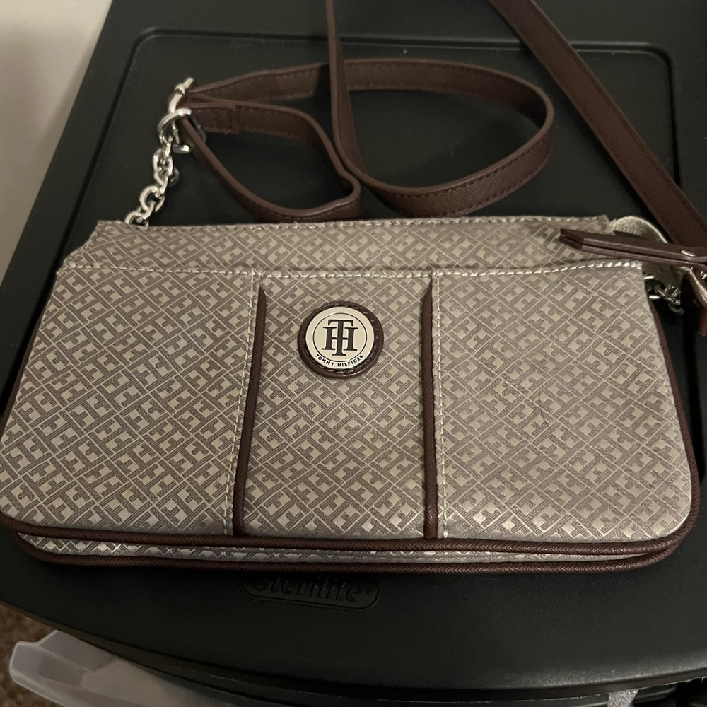 Tommy Hilfiger Crossbody